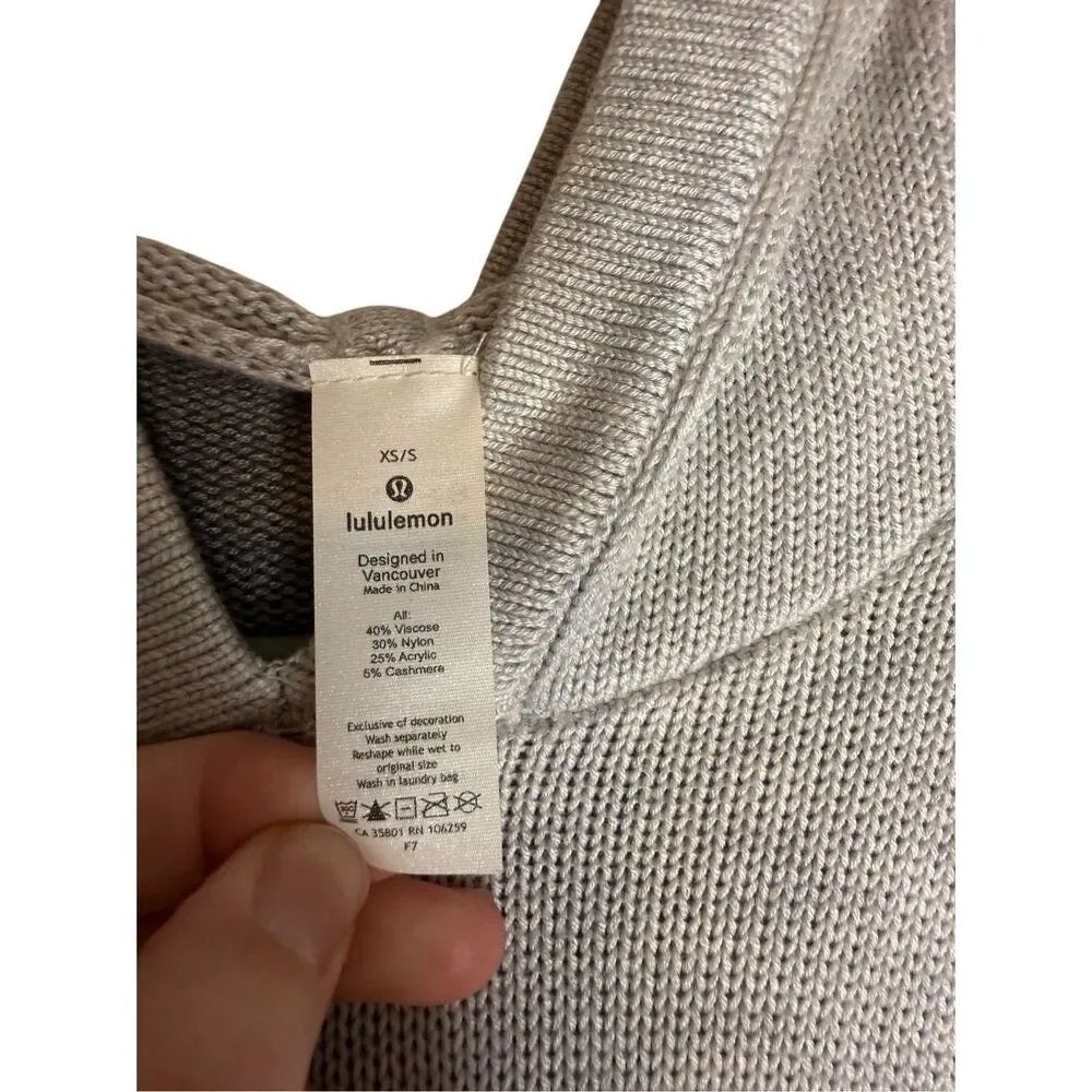Lululemon Opened Up Poncho Heathered Core Ultra Light Gray Size XS/S